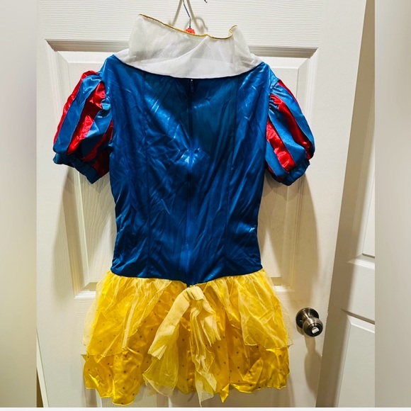 🍎 Snow white costume cosplay princess Halloween Leg Avenue Fashion Nova - Picture 3 of 6